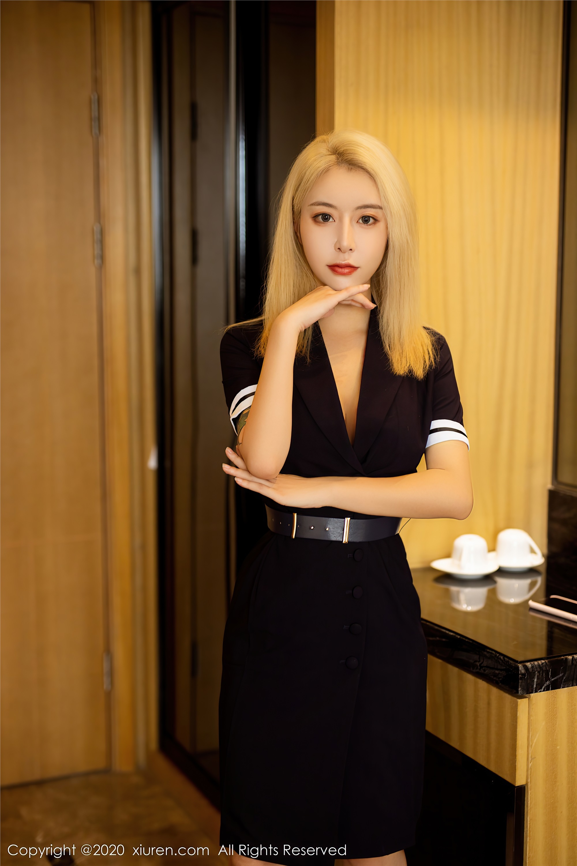 XIUREN秀人网 2020.10.13 Vol.2645 糯米NM